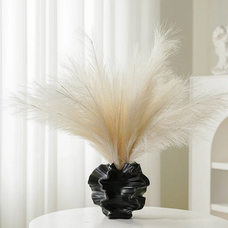 Nordic Ceramic Coral Vase – Modern Black Matte